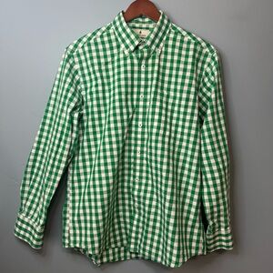 Southern Pines Green White Gingham Button Down Shirt. Men’s Medium